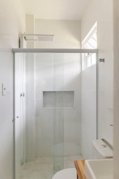 Studio 8 Maresias praia 100m próx a padaria elite Apartment in São Sebastião