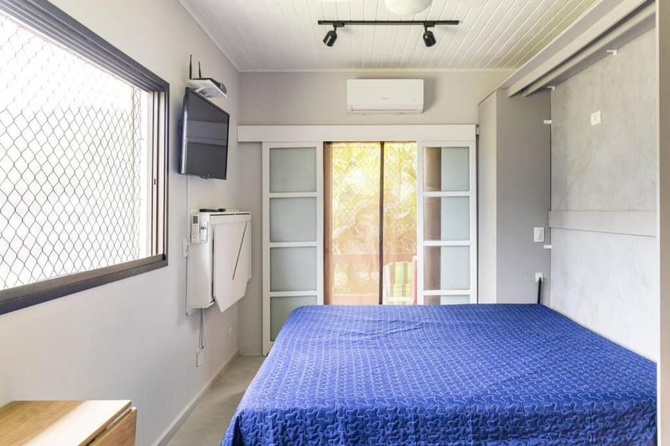 Studio 8 Maresias praia 100m próx a padaria elite Apartment in São Sebastião