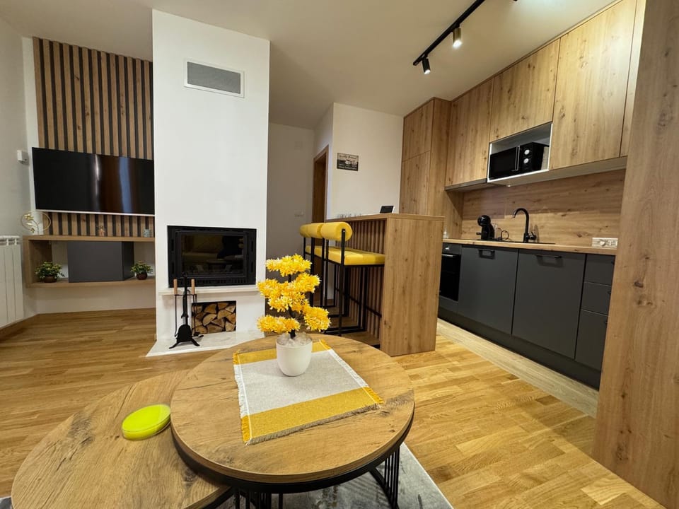 Communal lounge/ TV room, Seating area, Evening entertainment