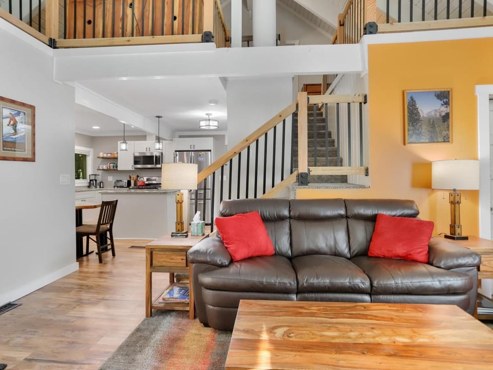 Snow Shire Cabin - Meredith Lodging Cabin in Government Camp