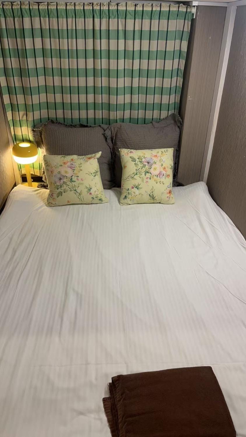 Sky hotel 03#睛空塔热门旅游景区 最近车站步行3分钟 机场直达 周边有便利店 商场 温泉 购物餐饮方便 Apartment in Japan