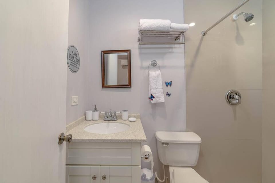 Mango Delight (Mercy's Place) Apartment in Saint Mary, Antigua and Barbuda