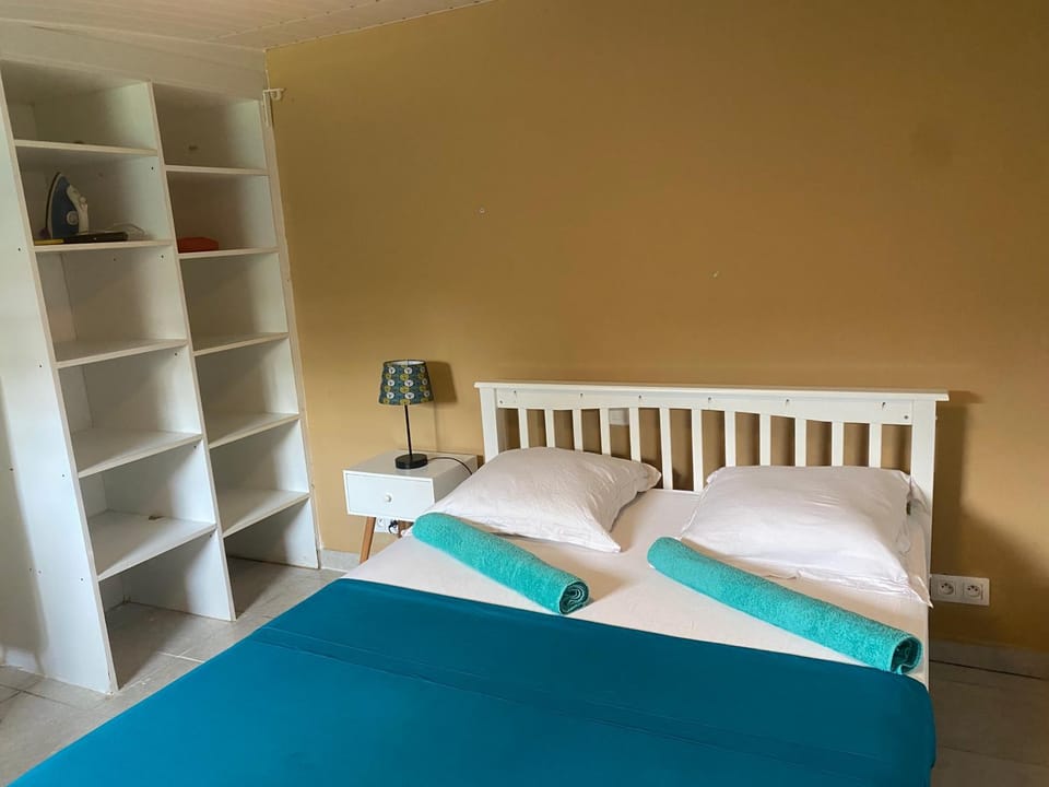 T2 calme avec accès piscine Apartment in Arrondissement of Cayenne, French Guiana
