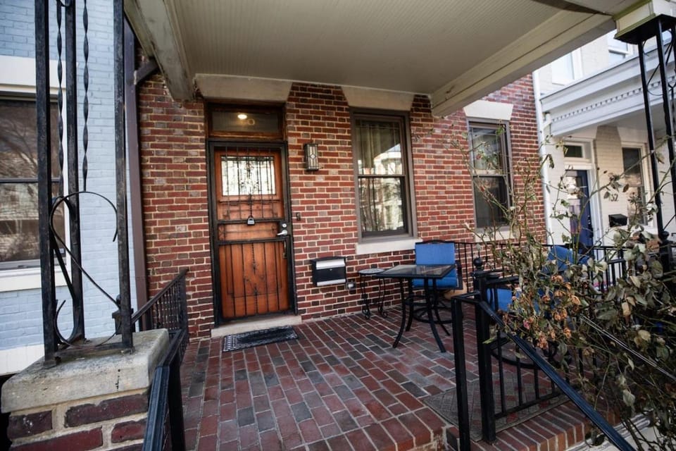 Property building, Balcony/Terrace