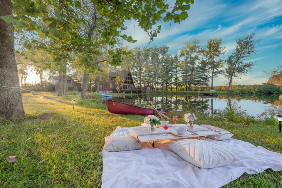 Secluded Waterfront A-Frame Cabin w/ Pvt Lake Cabin in Indiana