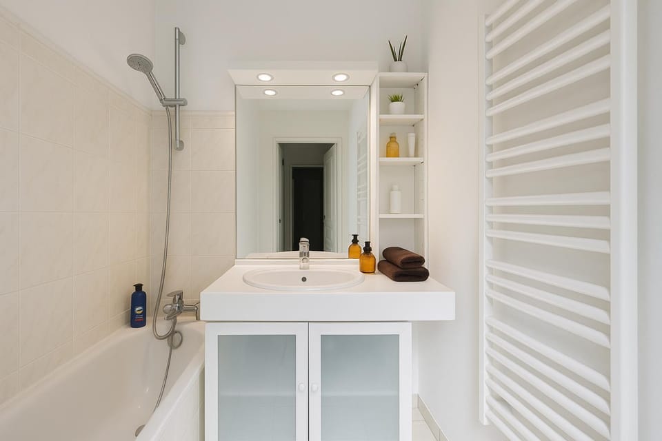 Bathroom, Bath