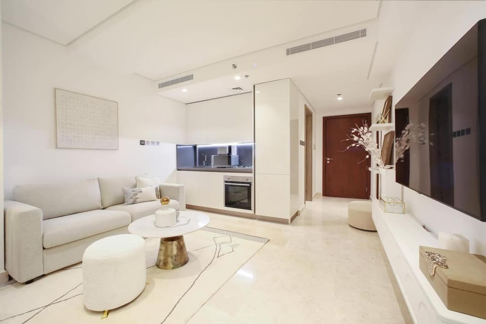 Luxury Glam Studio Near Burj Khalifa Downtown Apartment in Dubai