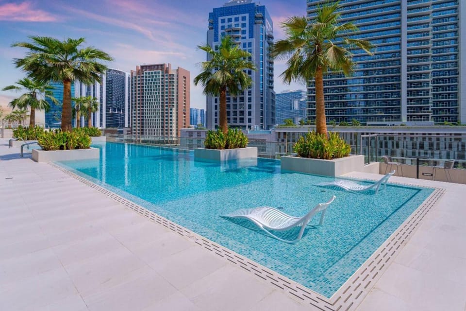 Luxury Glam Studio Near Burj Khalifa Downtown Apartment in Dubai