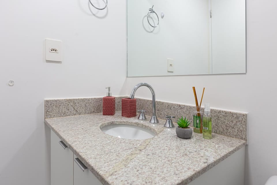 Easy Star - You Faria Lima - Condomínio com vaga de garagem próximo à Faria Lima Apartment in Sao Paulo City