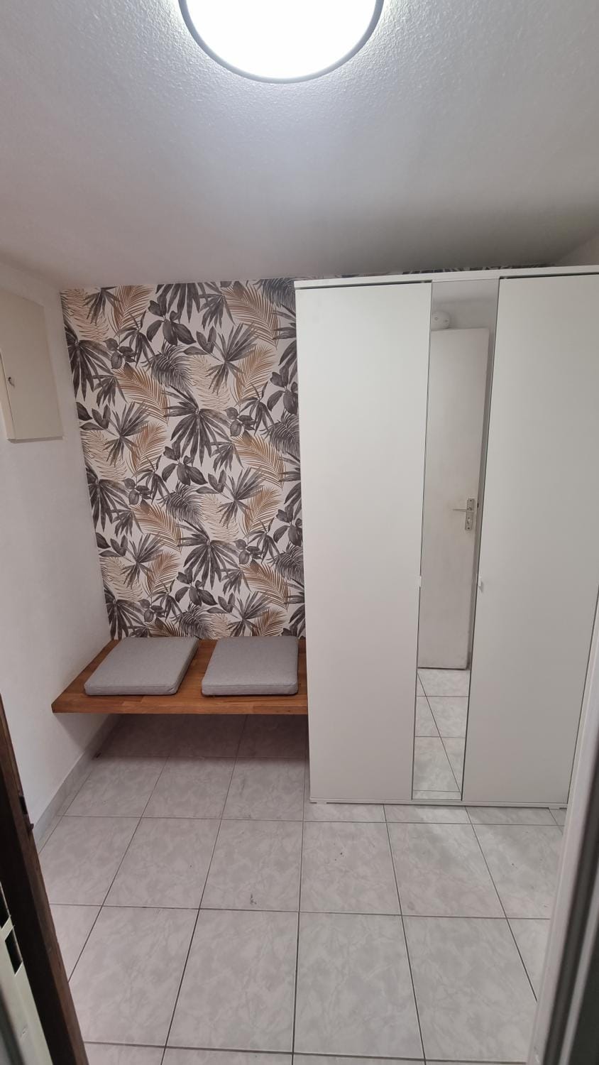 Joli T2 proche mer et commodités Apartment in La Seyne-sur-Mer