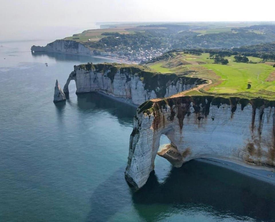 Nearby landmark, Day, Natural landscape, Landmark view, Sea view