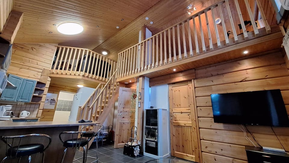 Communal lounge/ TV room, Living room, Seating area, Dining area