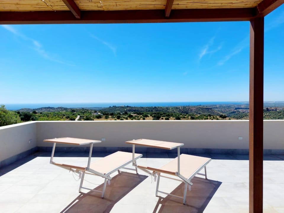 View (from property/room), Balcony/Terrace, Balcony/Terrace, Garden view, Sea view, sunbed