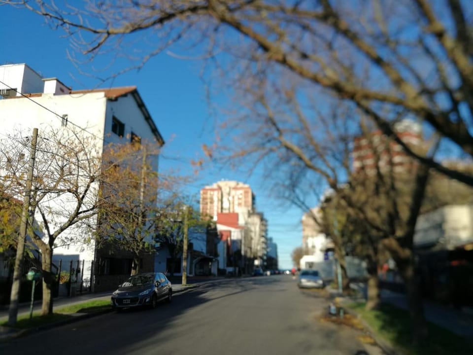 Neighbourhood, Location