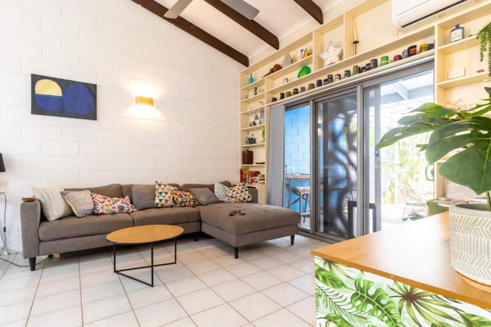 Tropical Garden Villa 5 mins from City Centre House in Parap