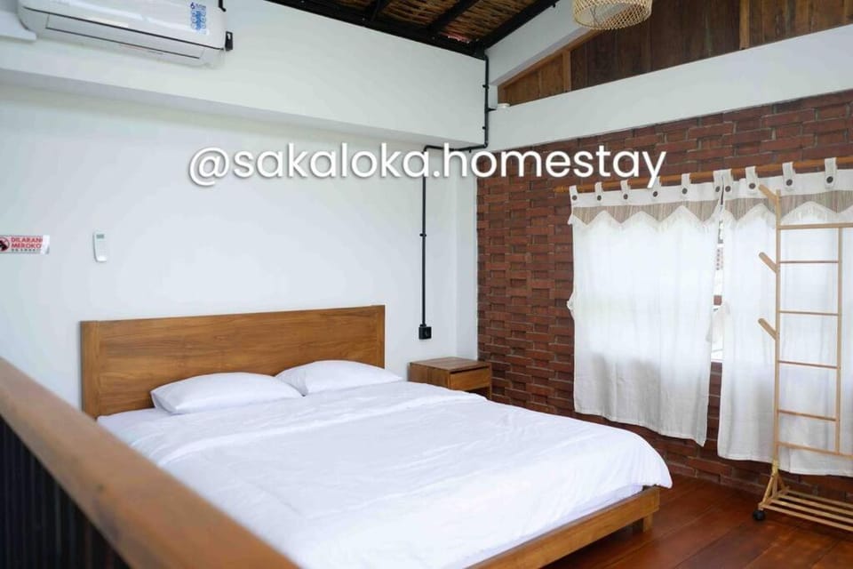 SakaLoka Cottage1- Mountain and Rice Field View House in Special Region of Yogyakarta