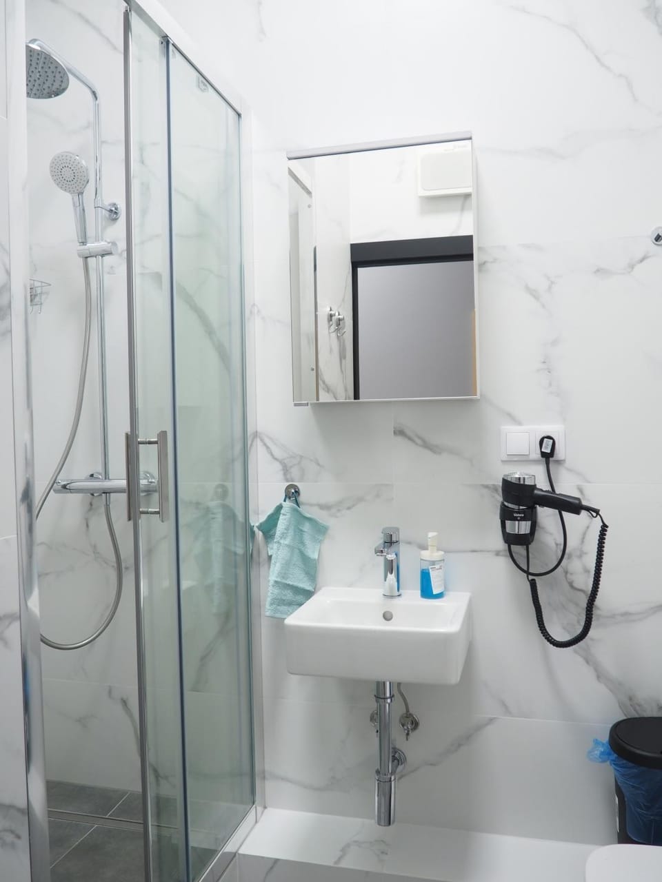 Sleep & go A13 Apartment in Warsaw