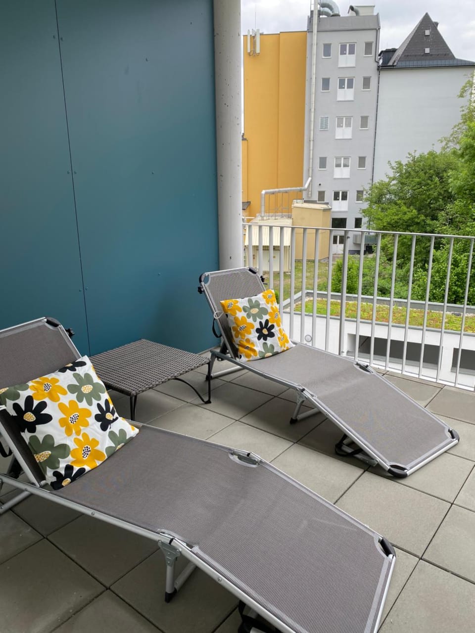 Balcony/Terrace, sunbed