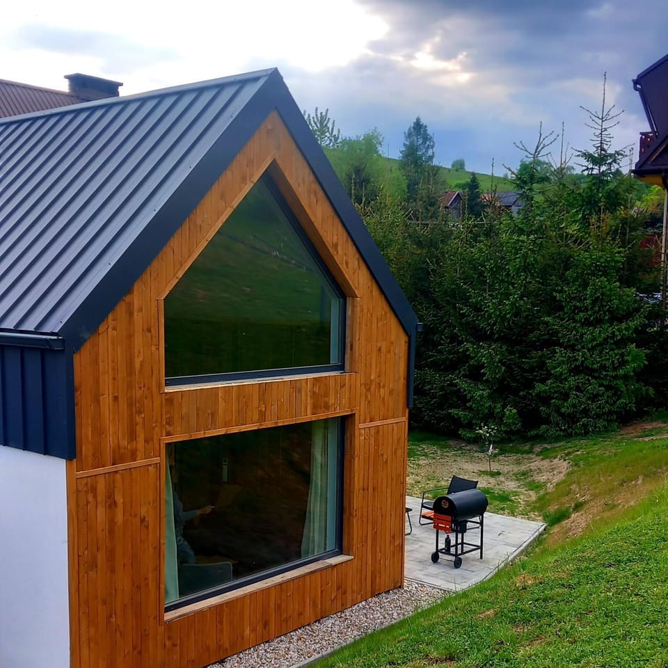 Property building, Spring, Natural landscape, Garden view
