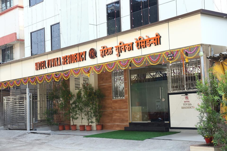 Property building, Facade/entrance, Street view