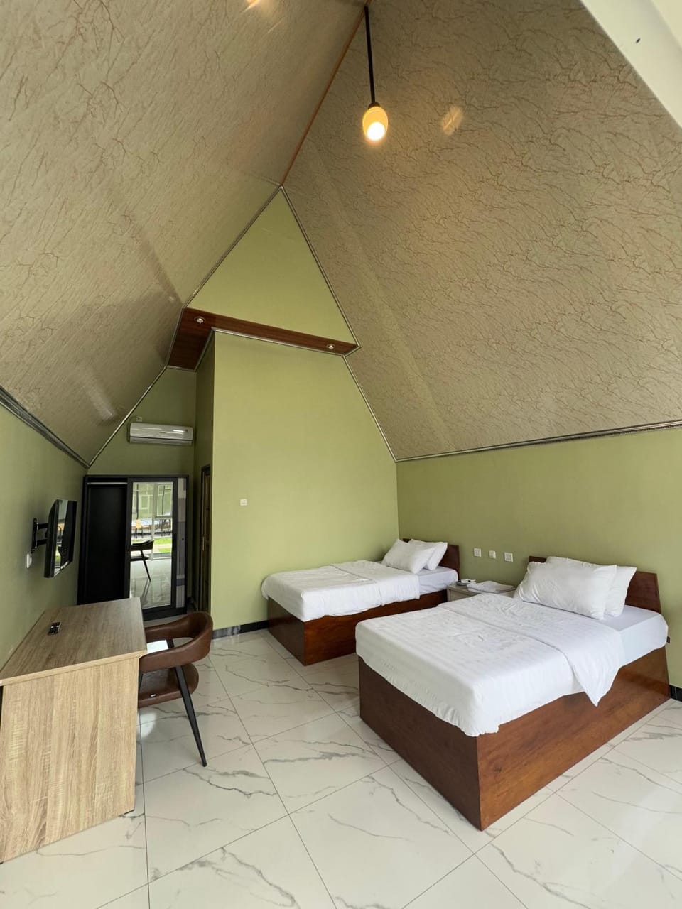 Kaliningrat Cottage 1 Hotel in East Java