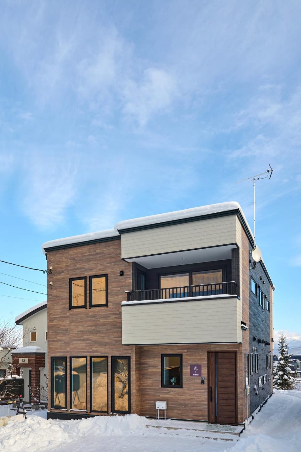 Property building, Day, Winter