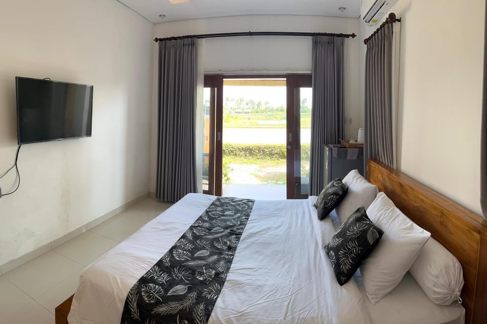 Natural landscape, View (from property/room), Bedroom