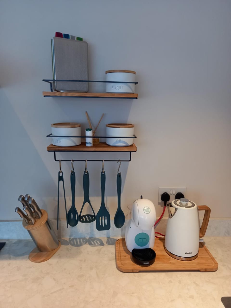 Coffee/tea facilities, Kitchen or kitchenette