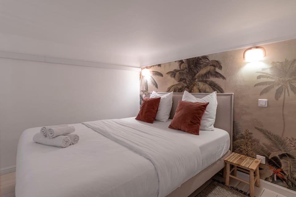 Bed, Photo of the whole room, Bedroom