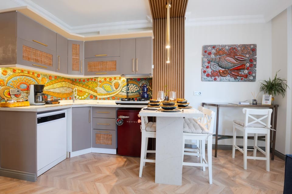 Kitchen or kitchenette, kitchen