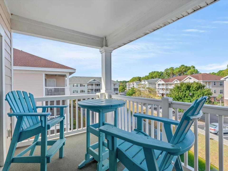 Barefoot Landing Condo , Quiet Family & Golf Retreat for 4 Apartment in North Myrtle Beach