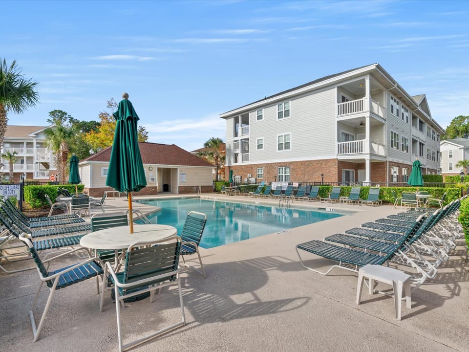 Barefoot Landing Condo , Quiet Family & Golf Retreat for 4 Apartment in North Myrtle Beach