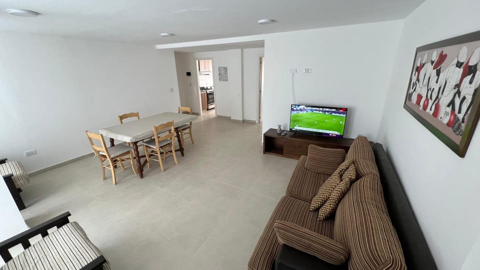 Communal lounge/ TV room, TV and multimedia, Living room, Dining area