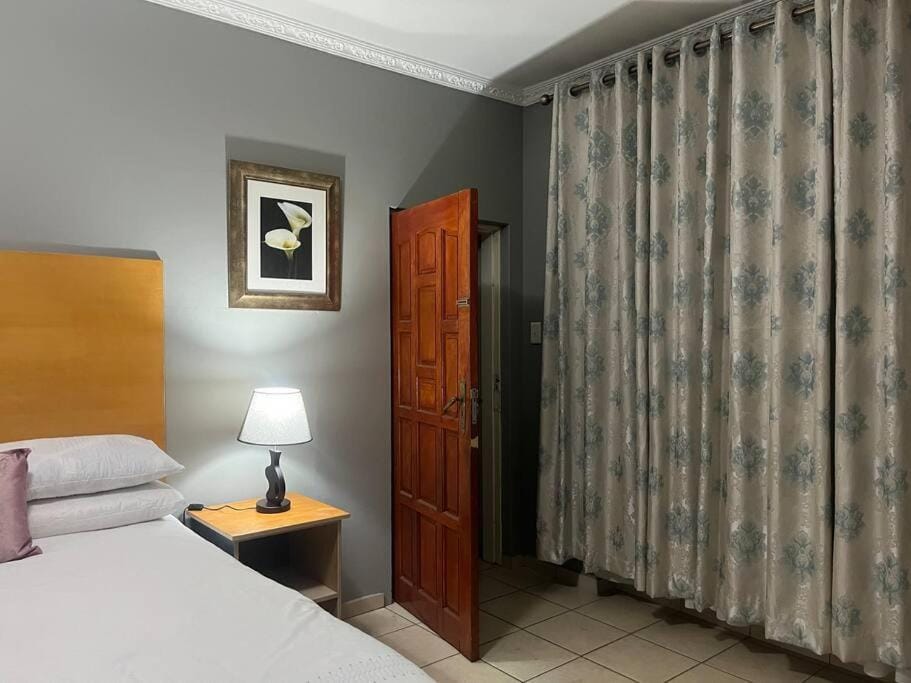 Flat in Rustenburg Apartment in Gauteng
