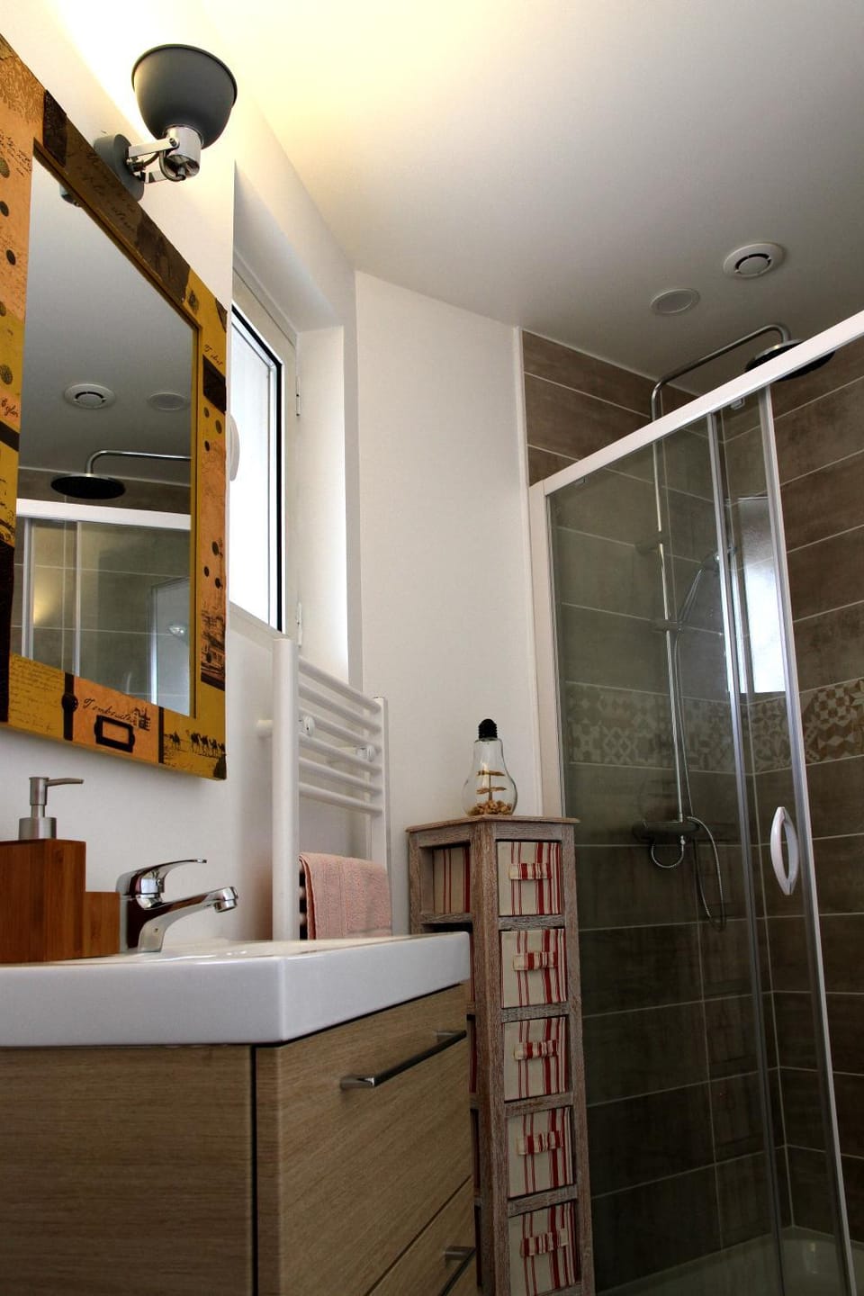 Shower, Bathroom