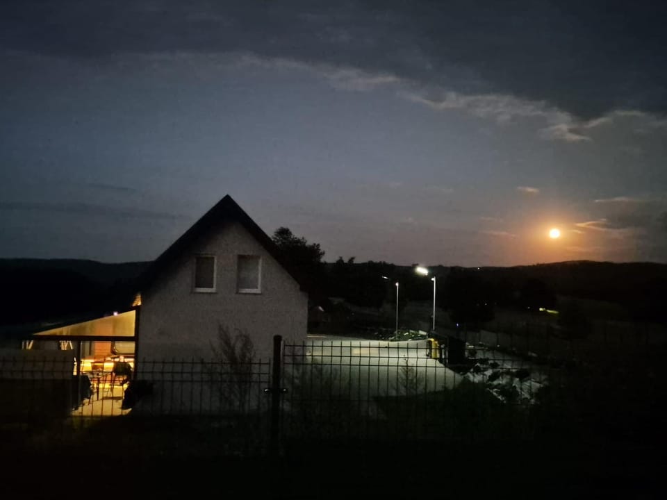 Sosnowe Wzgórze - Wypoczynek w Zagórzu Śląskim 3 House in Lower Silesian Voivodeship
