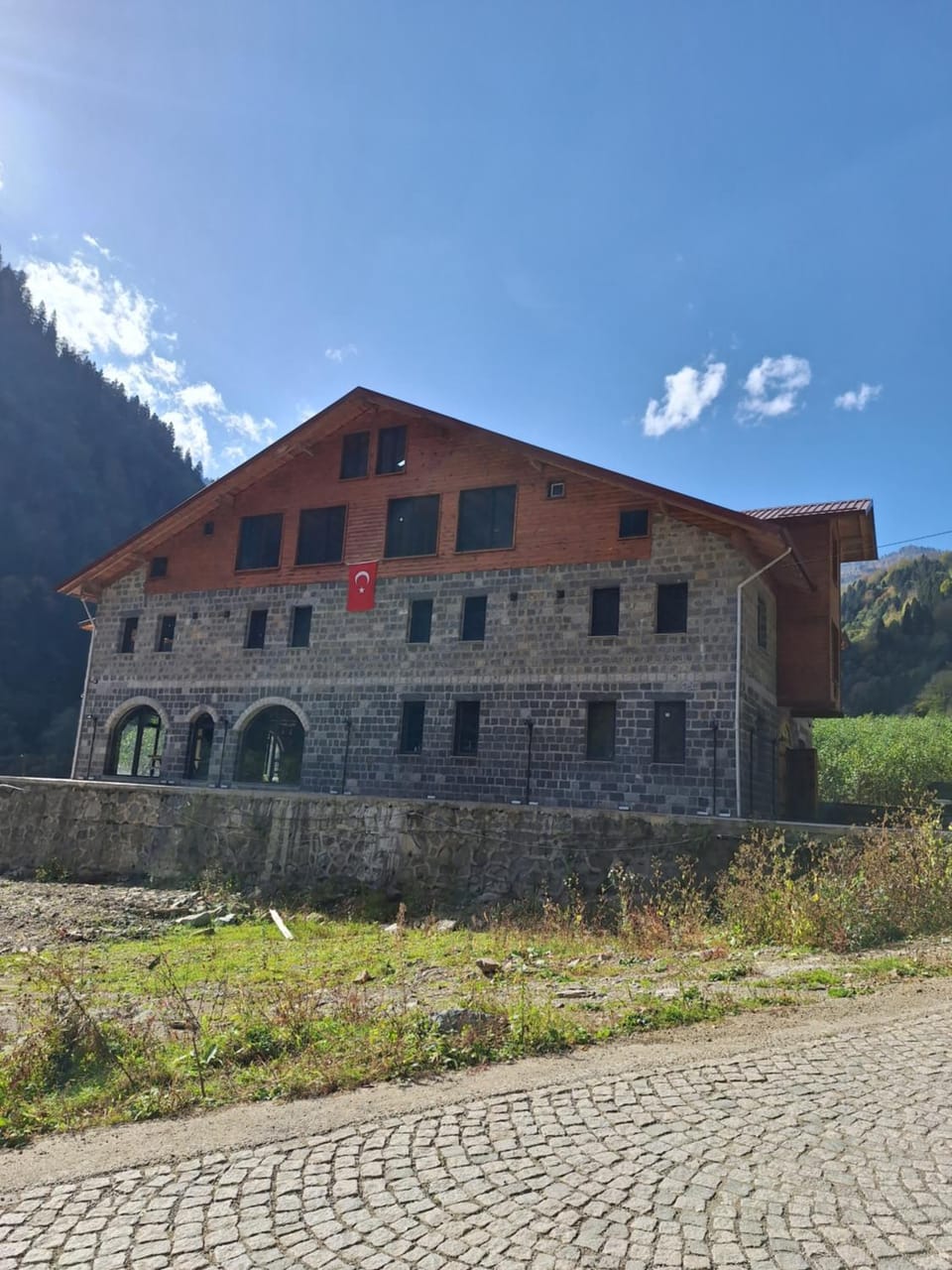 Property building, Day