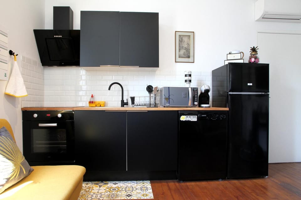 Coffee/tea facilities, Kitchen or kitchenette, minibar, pet friendly, stove, toaster