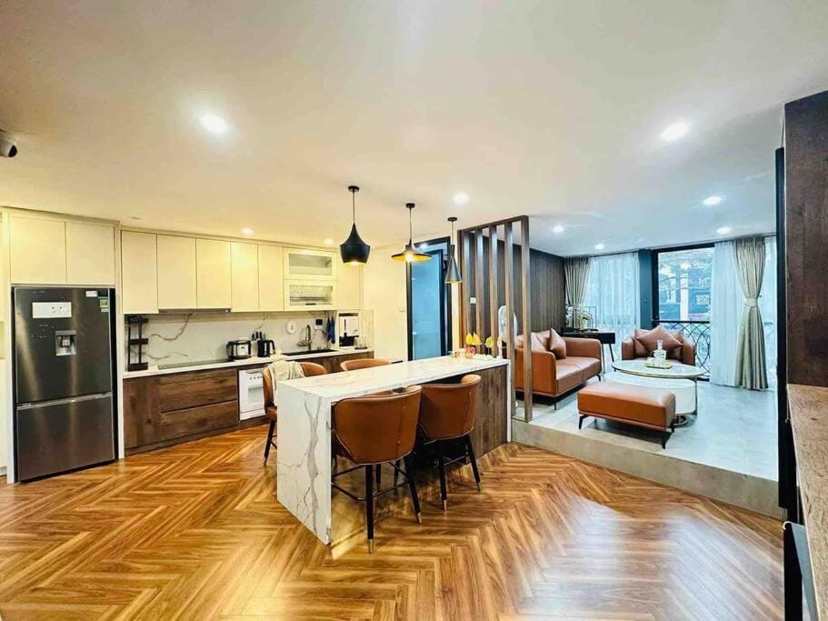 City Center - Main Street View Apartment in Hanoi