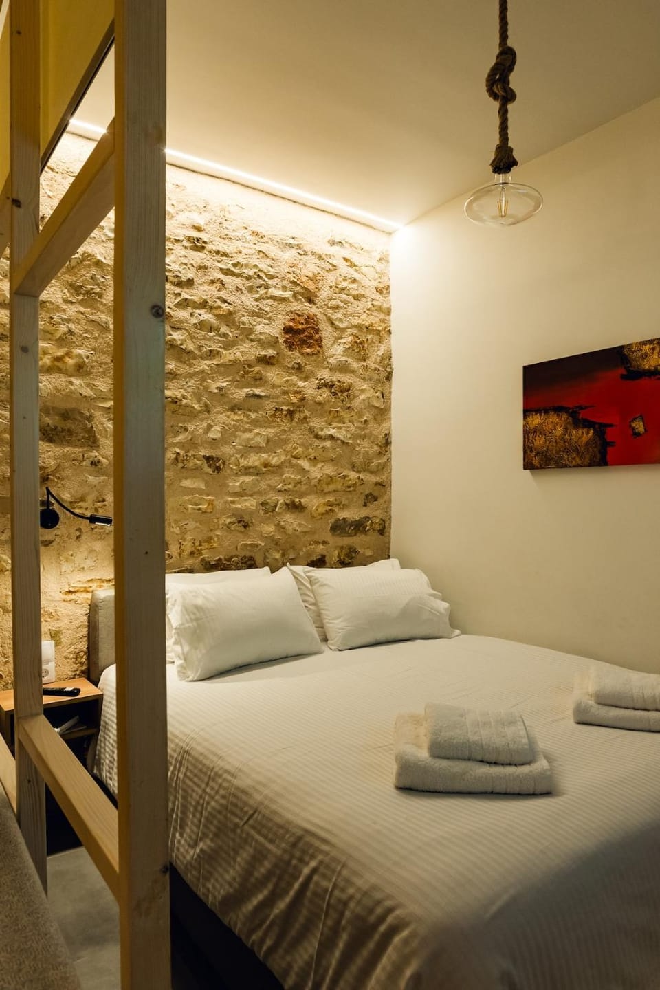 Bed, Bedroom, towels