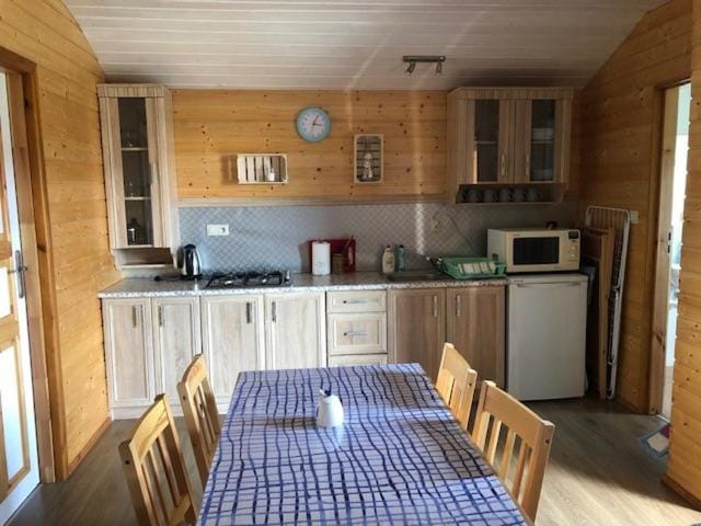 Coffee/tea facilities, Kitchen or kitchenette, Dining area, dishwasher, oven, pet friendly