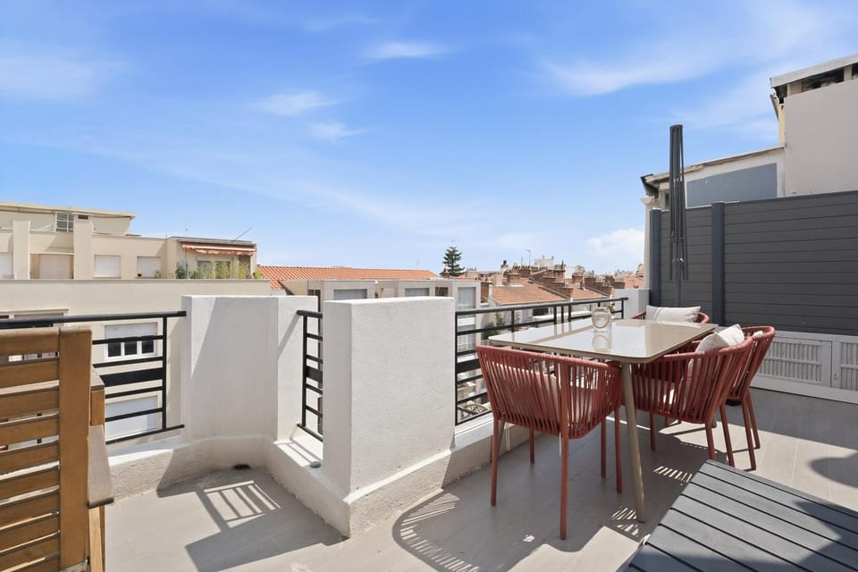 Patio, Day, View (from property/room), Balcony/Terrace