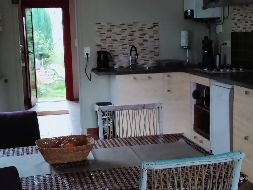 Kitchen or kitchenette, stove, kitchen
