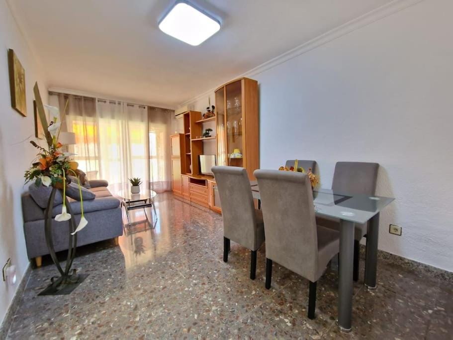 Library, Living room, Seating area, Dining area, hair dresser