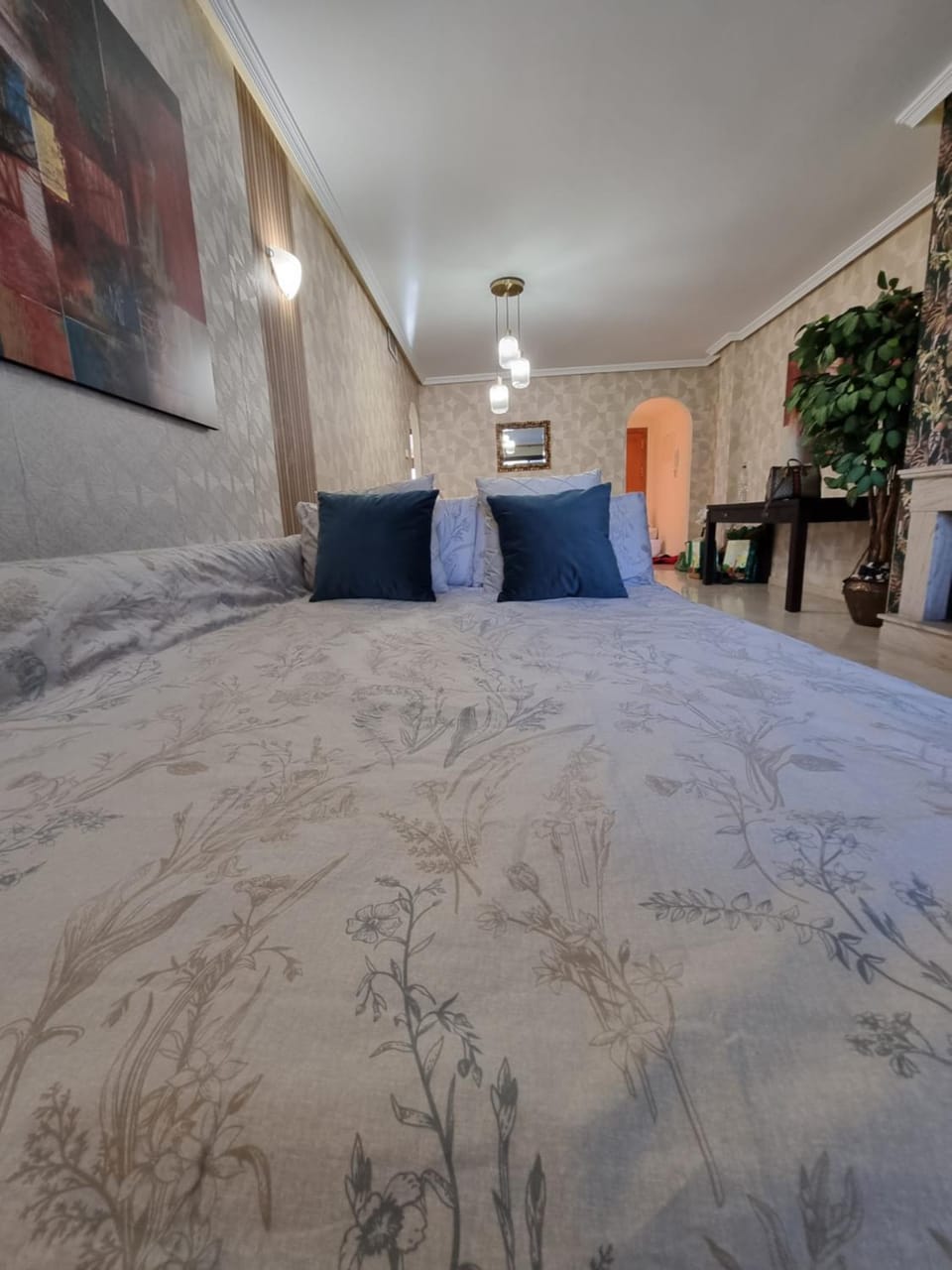 Bed, Living room
