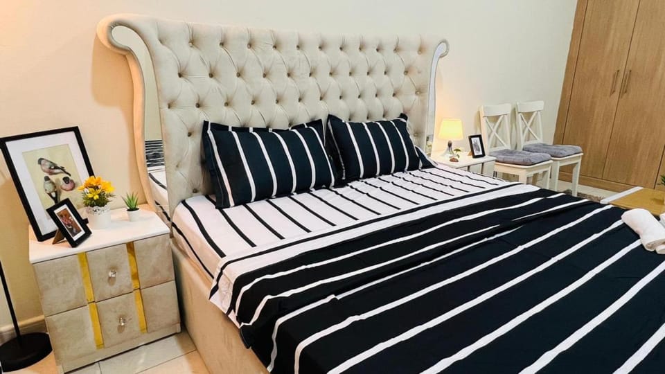 Master Room with attach Bathroom Near Mall of the Emirates Vacation rental in Dubai