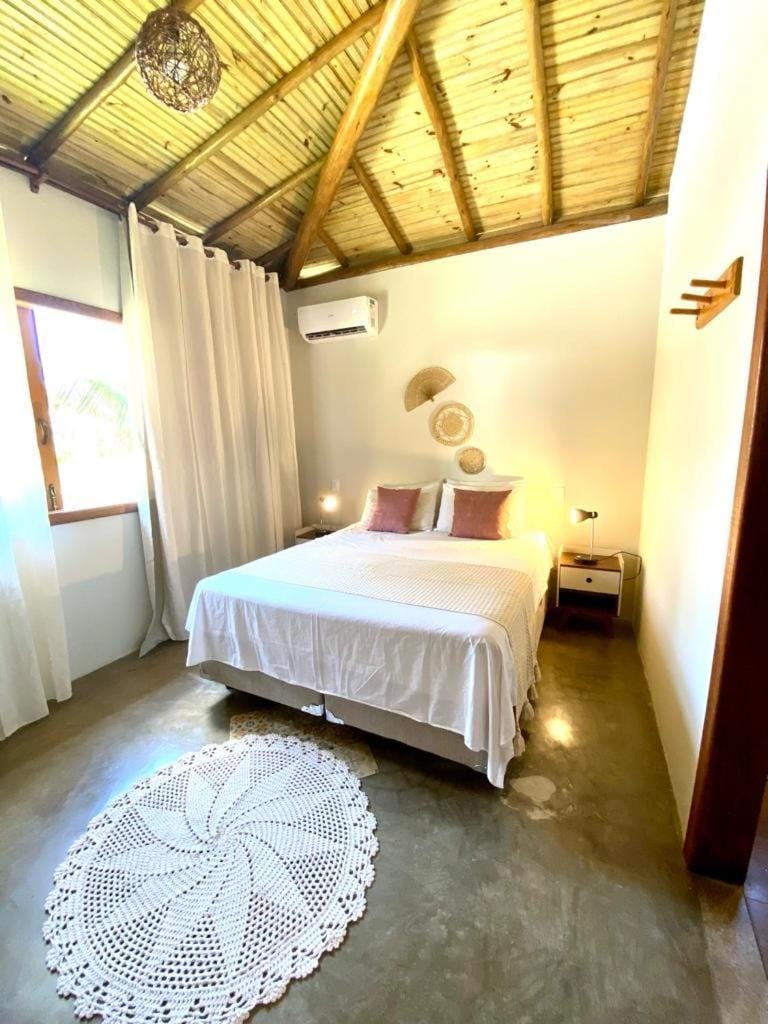 Bed, Photo of the whole room, air conditioner