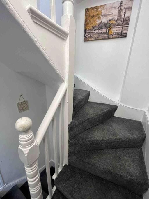 Room in Oxford Street Apartment in City of Westminster