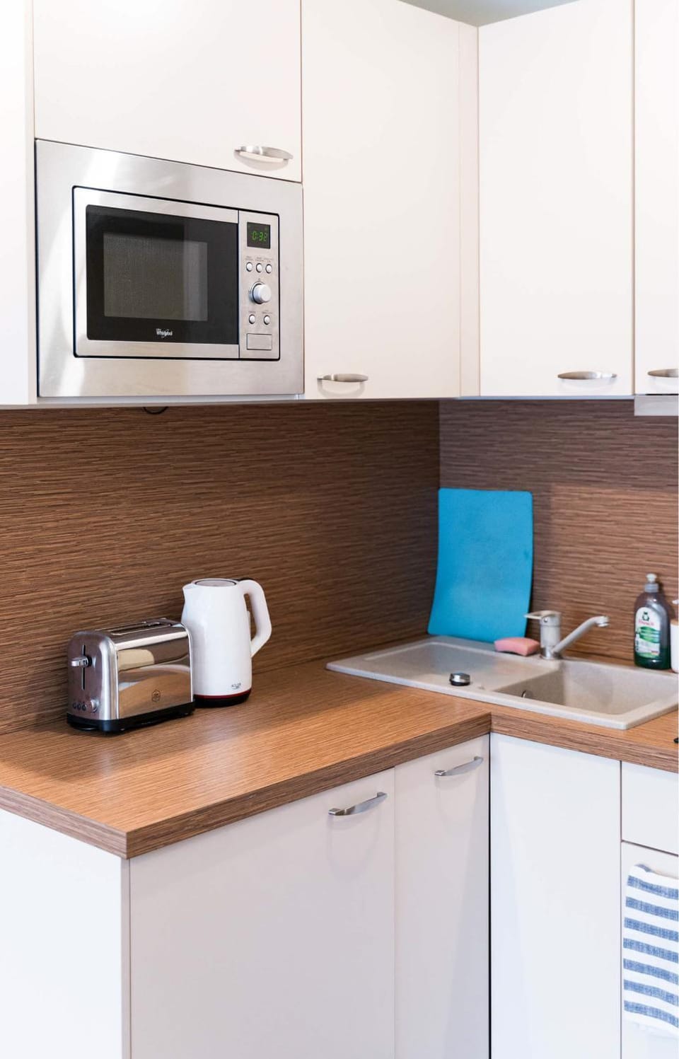 furniture, microwave, storage, toaster, kitchen