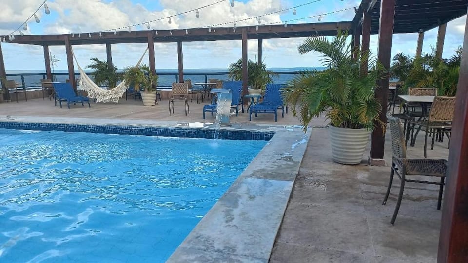 Flat mobiliado, beira mar na melhor localização da Praia do Cabo Branco - João Pessoa PB Apartment in João Pessoa